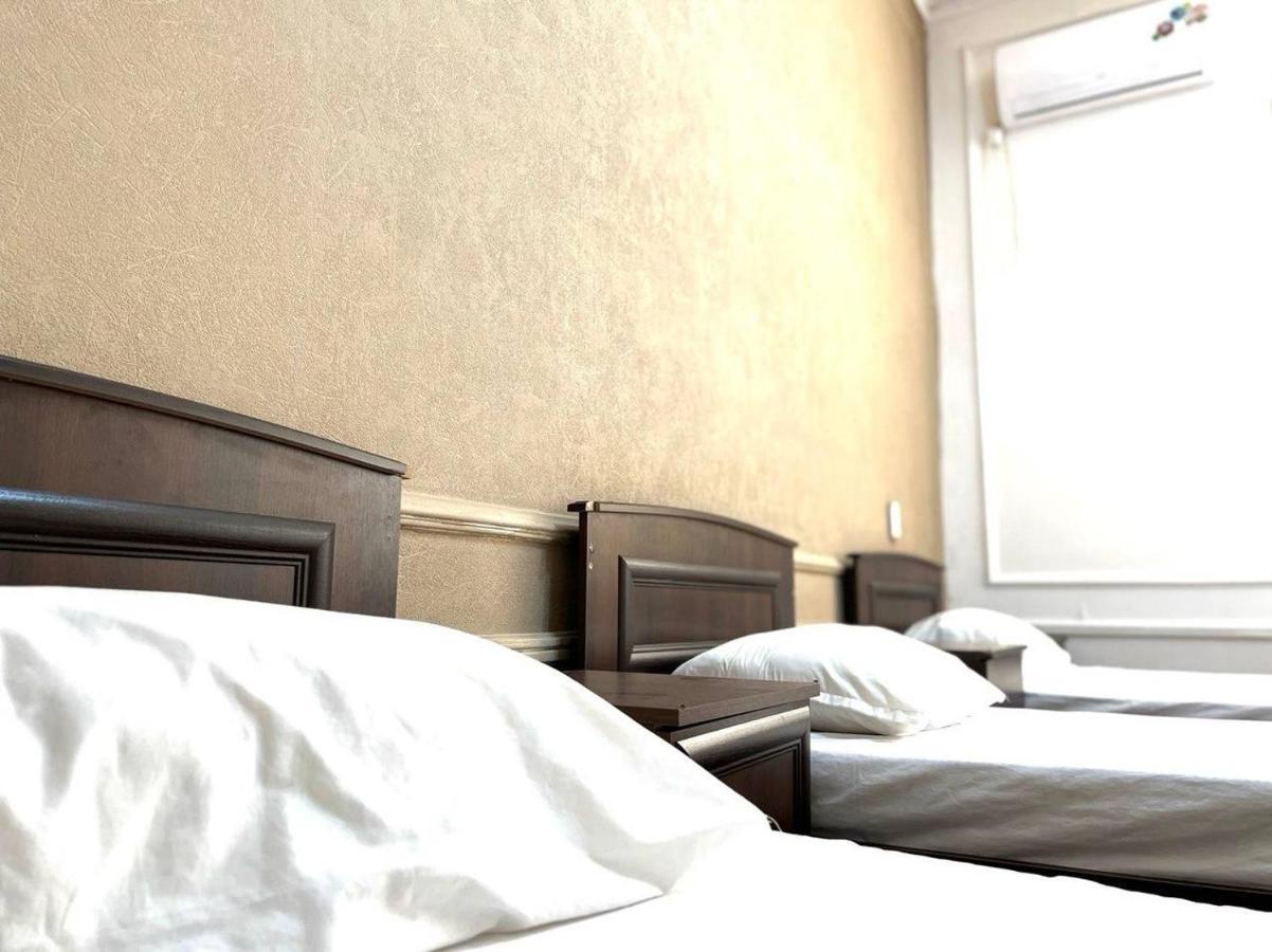 Hello Hostel Samarkand Bagian luar foto