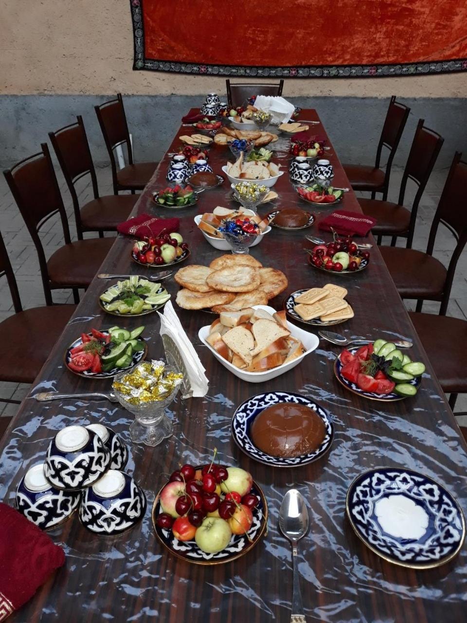 Hello Hostel Samarkand Bagian luar foto