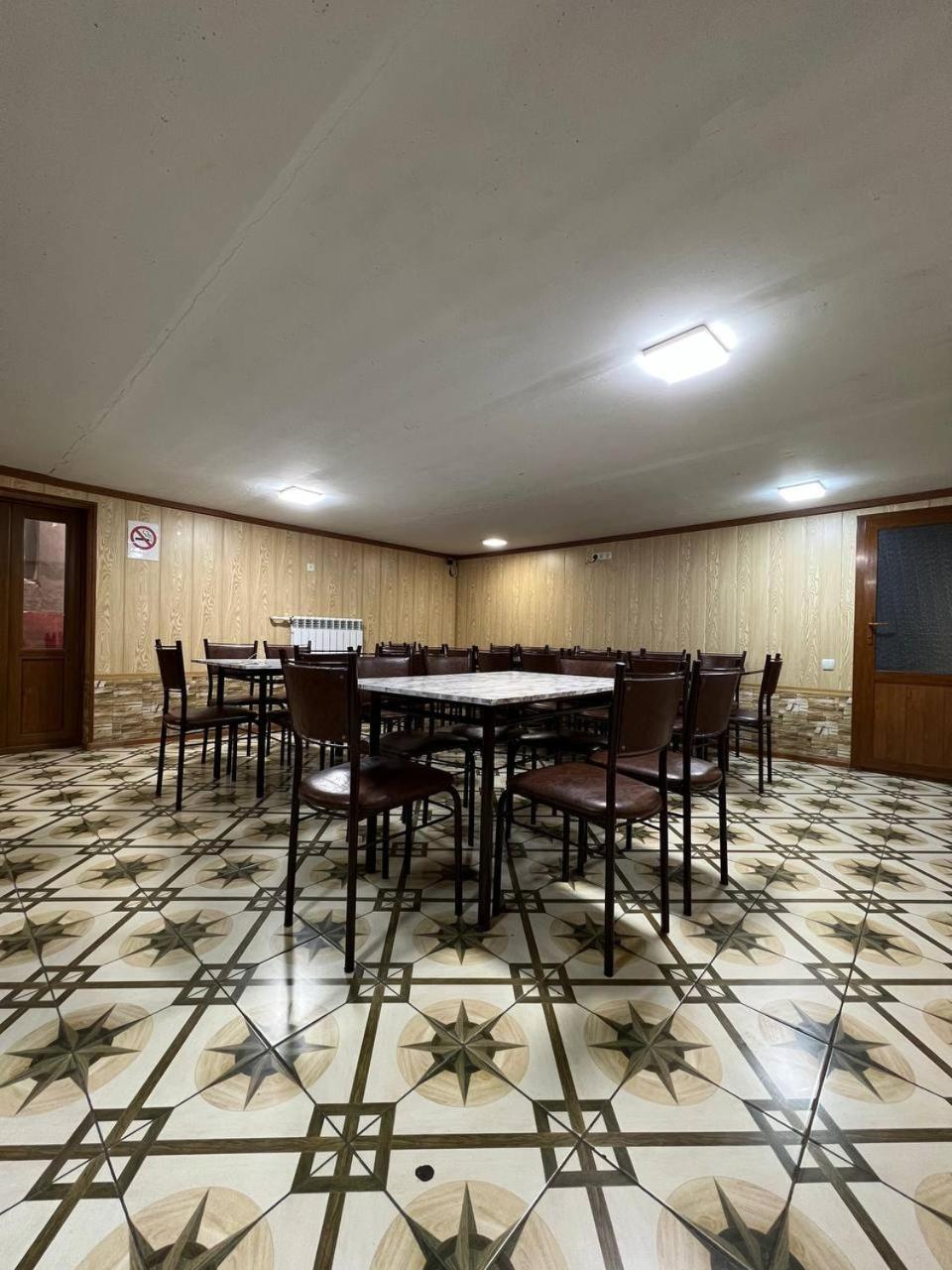 Hello Hostel Samarkand Bagian luar foto